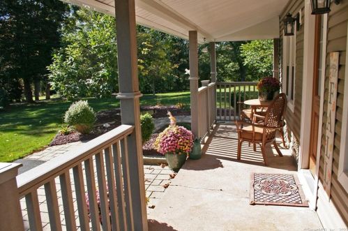 72 Childs Rd, East Hampton, CT 06424-1711