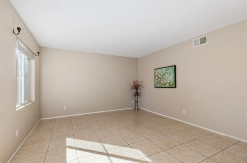 3284 Aster Ln, Perris, CA 92571-7516