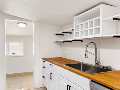 2210 Jones Ave, Pueblo CO  81004-2757 exterior