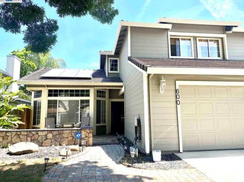 600 Gianelli St, Tracy, CA 95376-4660