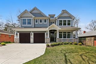 430 Quincy St, Oak Brook, IL 60521-3056