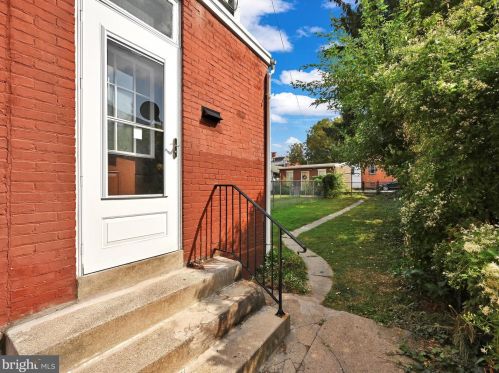 406 Ross St, Lancaster PA  17602-1944 exterior