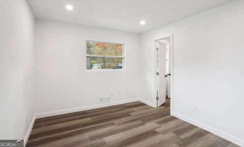 2950 Heather Dr, Atlanta GA  30344-1944 exterior