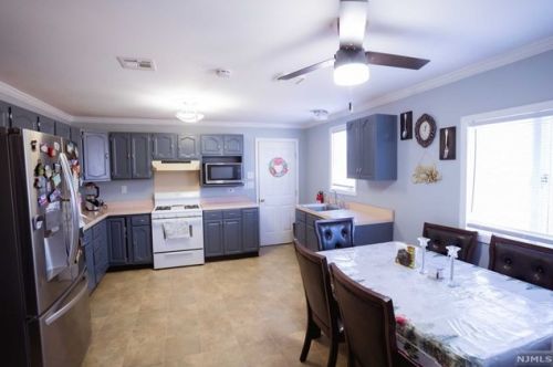41 Justice St, Piscataway NJ  08854-5425 exterior