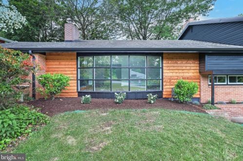 173 Strathcona Dr, York PA  17403-3830 exterior