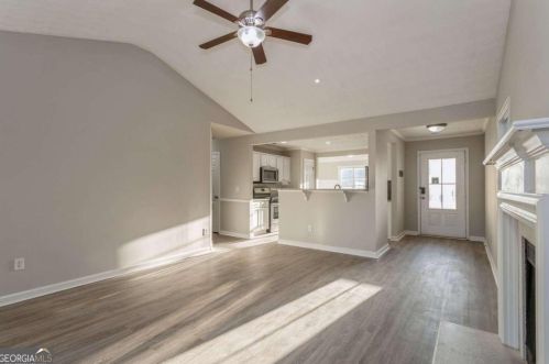 1708 Chinaberry Ct, Stockbridge GA  30281-9110 exterior