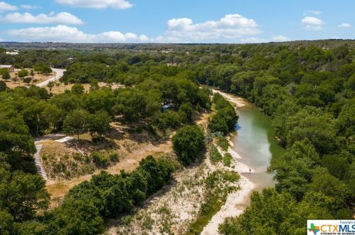 643 Guadalupe Dr, Spring Branch TX 78070-5402 exterior