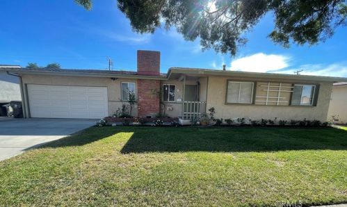 1936 Harle Ave, Anaheim CA  92804-6020 exterior