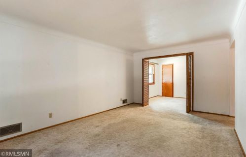 1260 Clarence St, Saint Paul MN  55106-2062 exterior