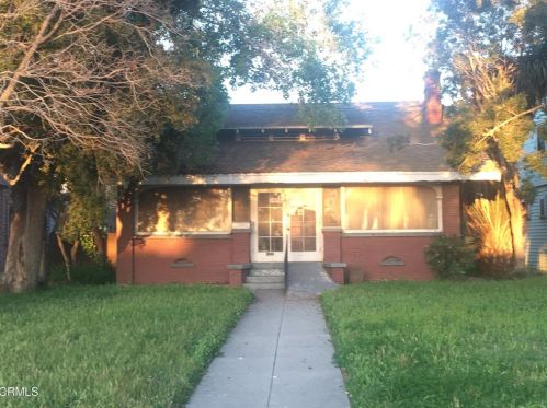 334 F St, Oxnard, CA 93030-4507