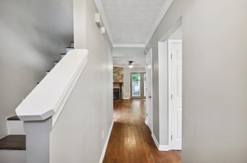 4041 Bayside Cir, Atlanta, GA 30340-4236