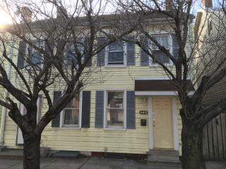562 Philadelphia St, York PA  17401-3324 exterior