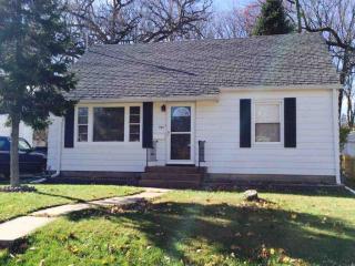 905 54 St B, Moline IL  61265-2762 exterior