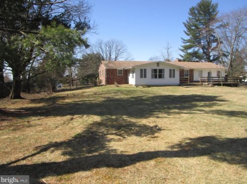 2130 Briggs Chaney Rd, Silver Spring MD 20905-4506 exterior