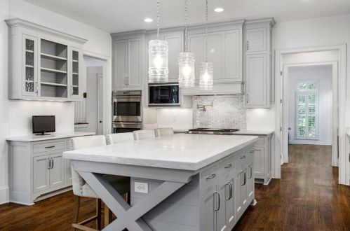 4000 Arden Way, Atlanta GA  30342-3948 exterior