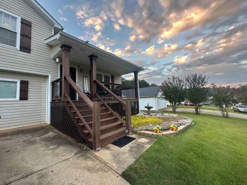 2608 Silverwood Dr, Gainesville, GA 30507-9544