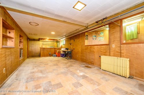 176 Hudson Ave, Tinton Falls NJ 07701-2140 exterior