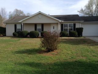 119 Sunset Oaks Dr, Cornelia, GA 30531-5672