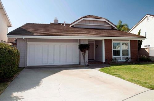 2568 Omega Ave, Anaheim, CA 92806-5608