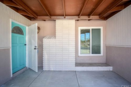 10440 Hole Ave, Riverside CA  92505-1620 exterior