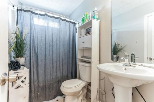 7093 Springgrove Ct, Austell, GA 30168-6327