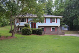102 Wilson Cir, Carrollton, GA 30117-1718