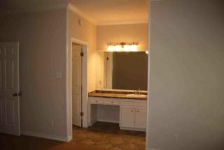 2208 Indian Trl, Austin TX  78703-3018 exterior