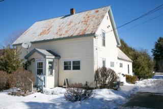 19 Kennett St, Albany, NH 03818-6137