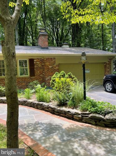 7351 Shenandoah Ave, Annandale, VA 22003-5531
