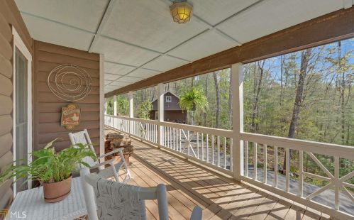 19 J D Dockins Ln, Lakemont, GA 30552-1819