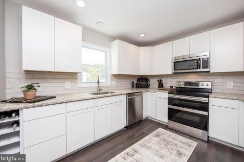 323 Timberline Dr, Mount Laurel NJ  08054-2136 exterior