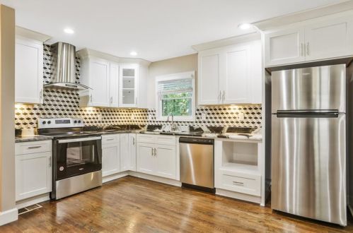 664 Indigo Ln, Atlanta GA  30318-6048 exterior