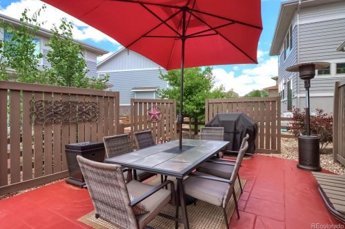 26901 Roxbury Pl, Denver CO  80016-7528 exterior