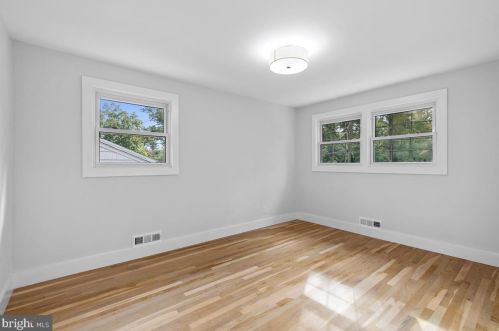 2 Hornor Ln, Princeton NJ  08540-3937 exterior