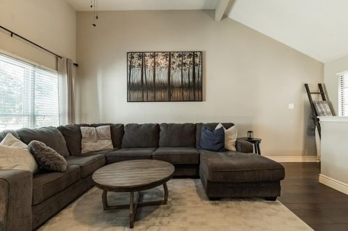 2939 Hunters Point Ln, Carrollton TX  75007-4316 exterior