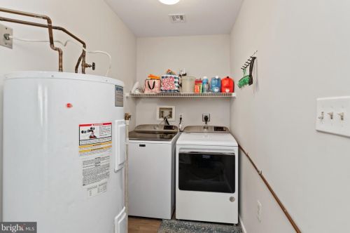 437 Mill Race Rd, Carlisle PA  17013-2533 exterior