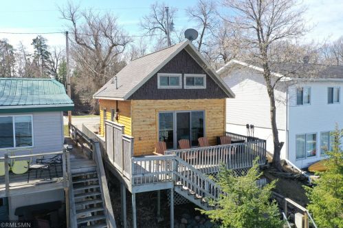 1606 Whipholt Beach Rd, Shingobee, MN 56484-2542
