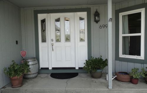 6990 Henning Dr, Citrus Heights, CA 95621-2840