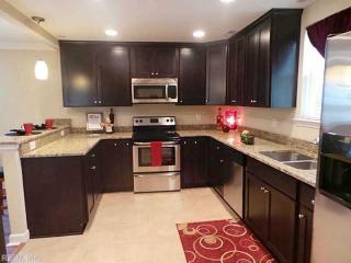 3123 Bapaume Ave, Norfolk VA  23509-1807 exterior