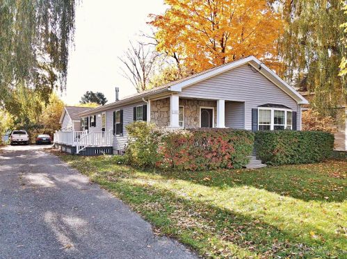 125 Union St, Pittsfield, ME 04967-4124
