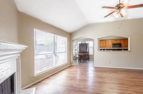 1821 Fairbanks Dr, Princeton TX 75407-2692 exterior