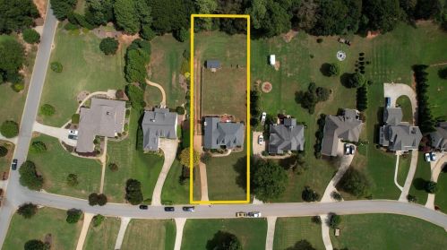 1041 Devon Dr, Madison GA  30650-6409 exterior