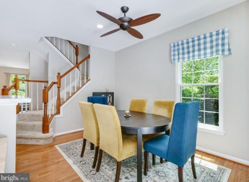 12001 Edgemere Cir, Herndon VA  20190-3256 exterior