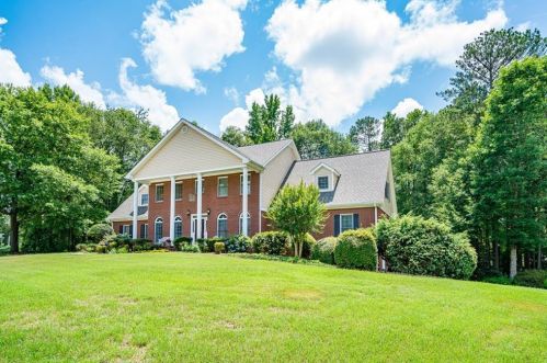 567 Heather Dr, Lithia Springs, GA 30122-4000