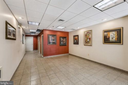 182 Nassau St, Princeton, NJ 08542-7005
