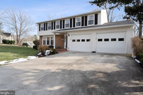 7565 Cloud Ct, Springfield, VA 22153-1804