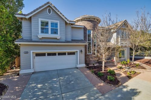 1320 Vintage Oak St, Simi Valley, CA 93063-4588