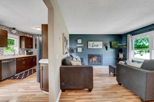 15391 Drexel Way, Saint Paul MN  55124-6834 exterior