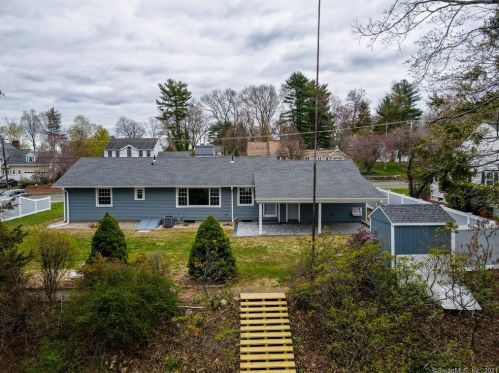 337 Steele St, New Britain CT  06052-1518 exterior