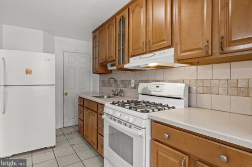 7206 Horrocks St, Philadelphia PA  19149-1219 exterior